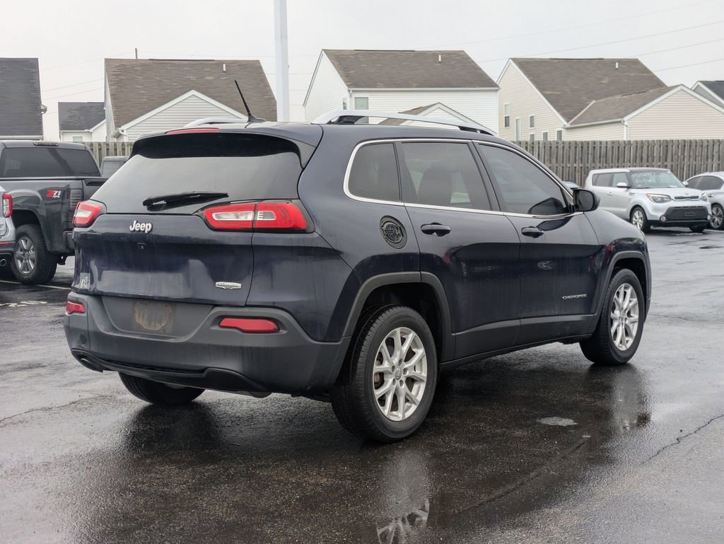 Used 2016 Jeep Cherokee Latitude w/ Cold Weather Group image 8