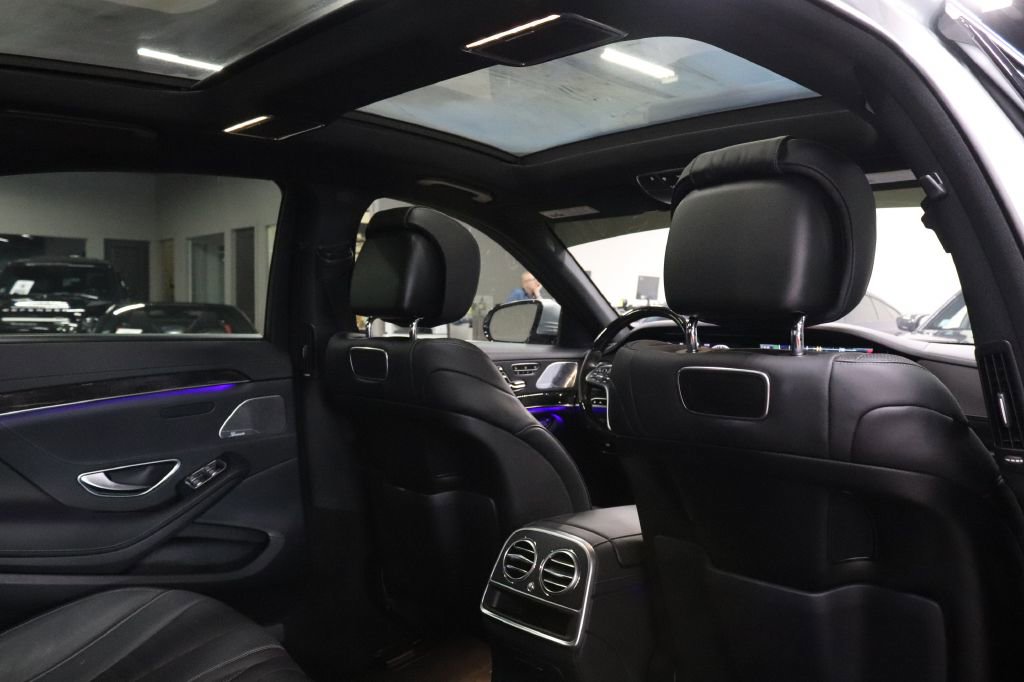 Used 2018 Mercedes-Benz S 560 Sedan image 20