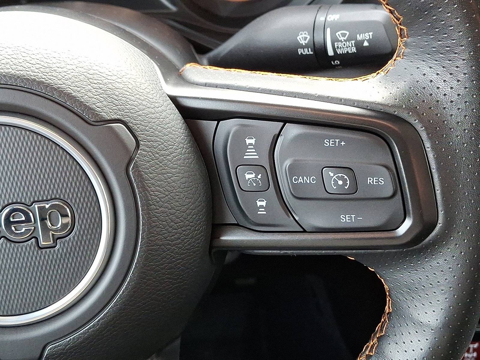 Used 2024 Jeep Gladiator Mojave w/ Convenience Group image 21