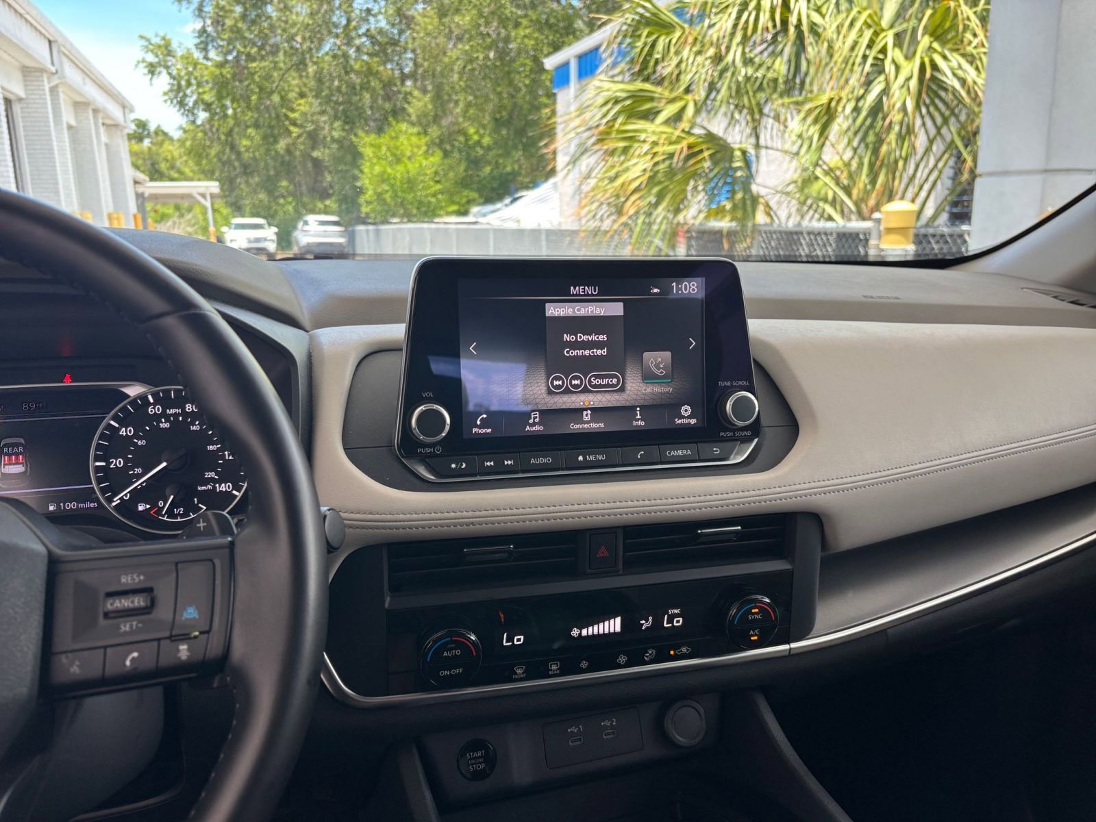 Used 2025 Nissan Rogue SV AWD/4WD image 17