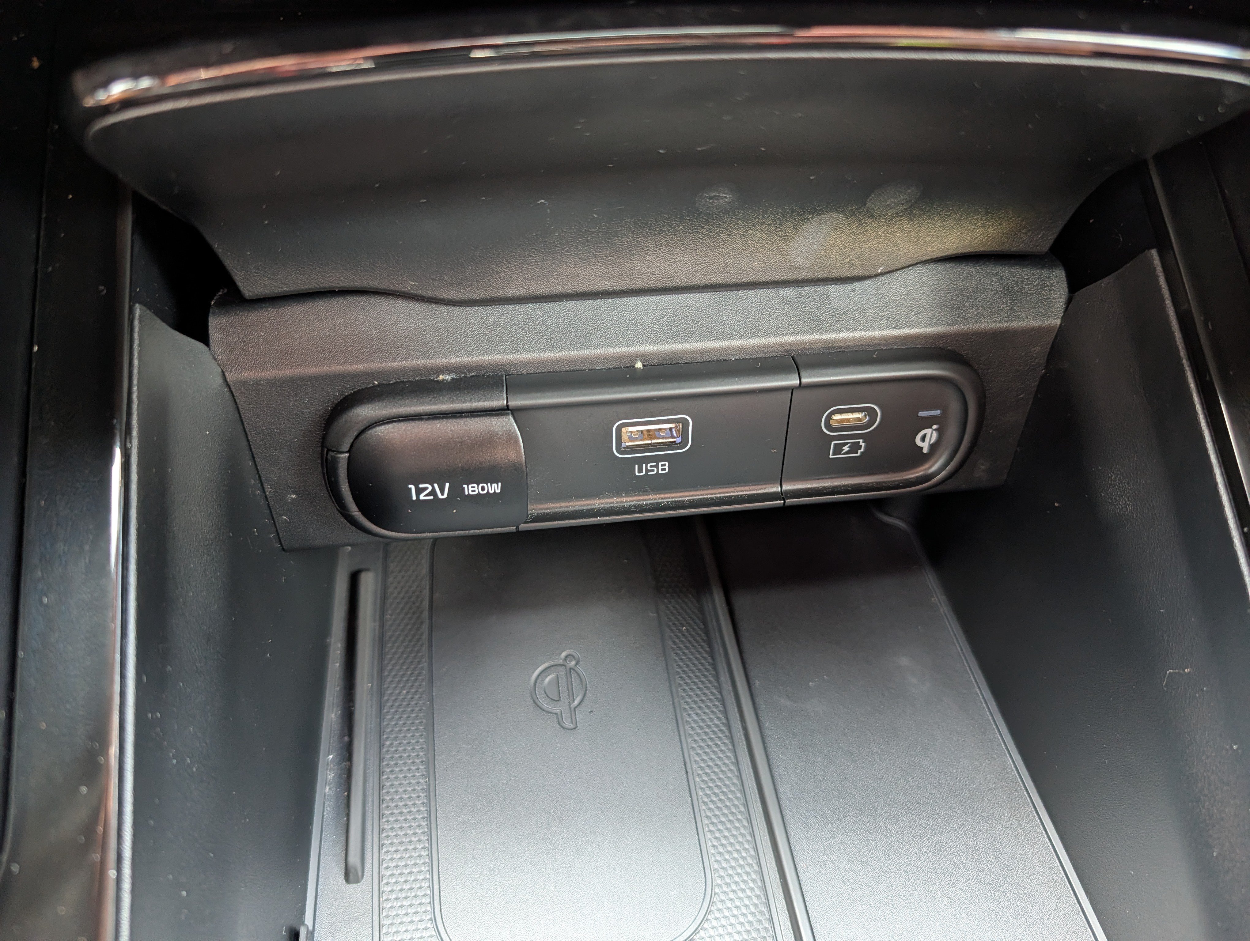 Certified 2024 Kia Telluride EX w/ EX Captain's Chair Package AWD/4WD image 33