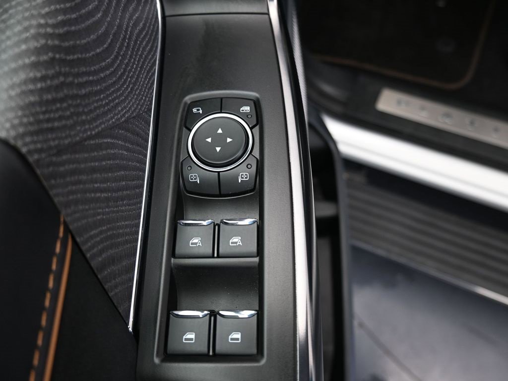 Used 2023 Ford F150 Platinum w/ Equipment Group 701A High image 6