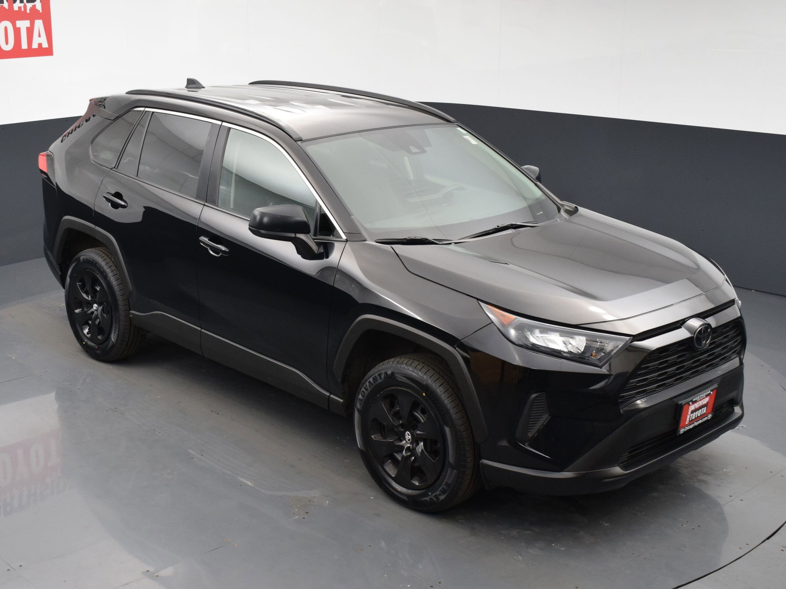 Used 2021 Toyota RAV4 LE AWD/4WD image 21