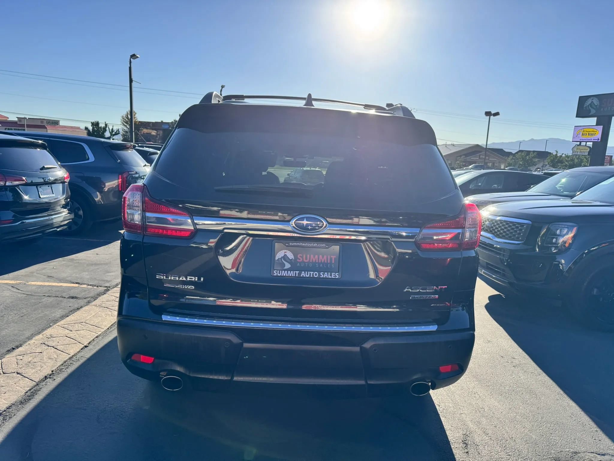 Used 2022 Subaru Ascent Limited w/ Technology Package image 5