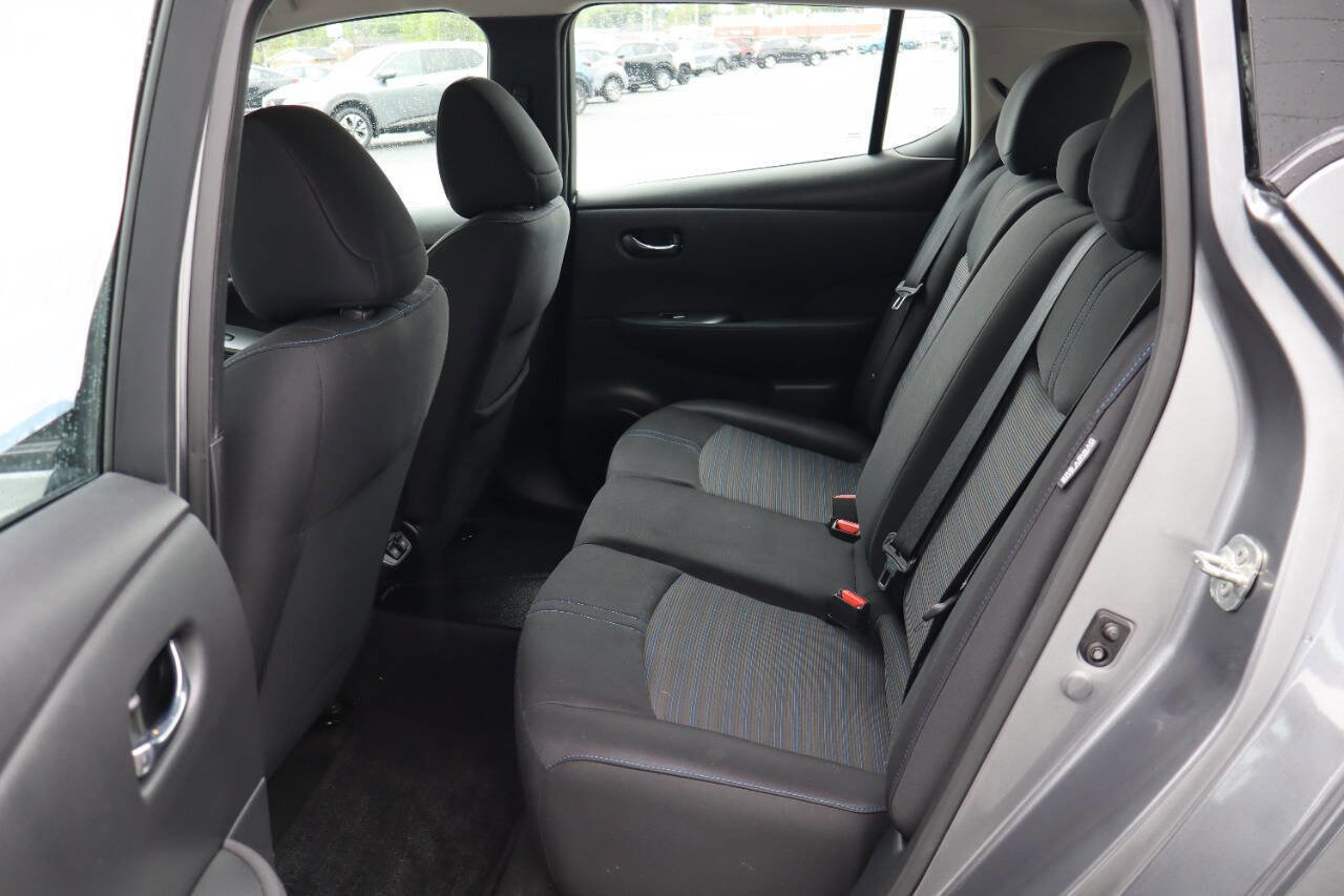 Used 2022 Nissan Leaf S FWD image 5
