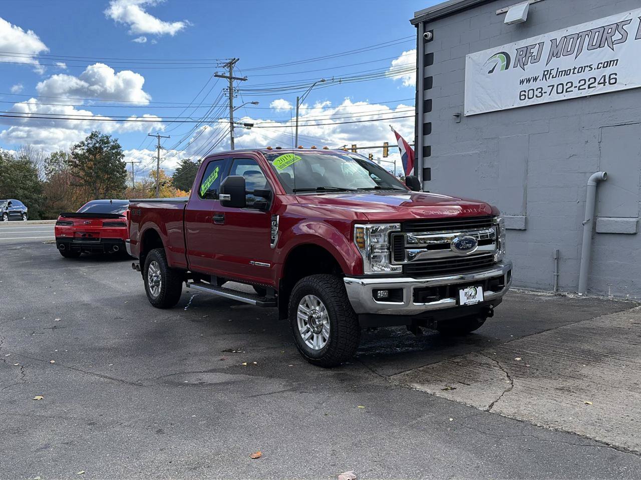 Used 2019 Ford F350 XLT w/ XLT Value Package AWD/4WD image 2