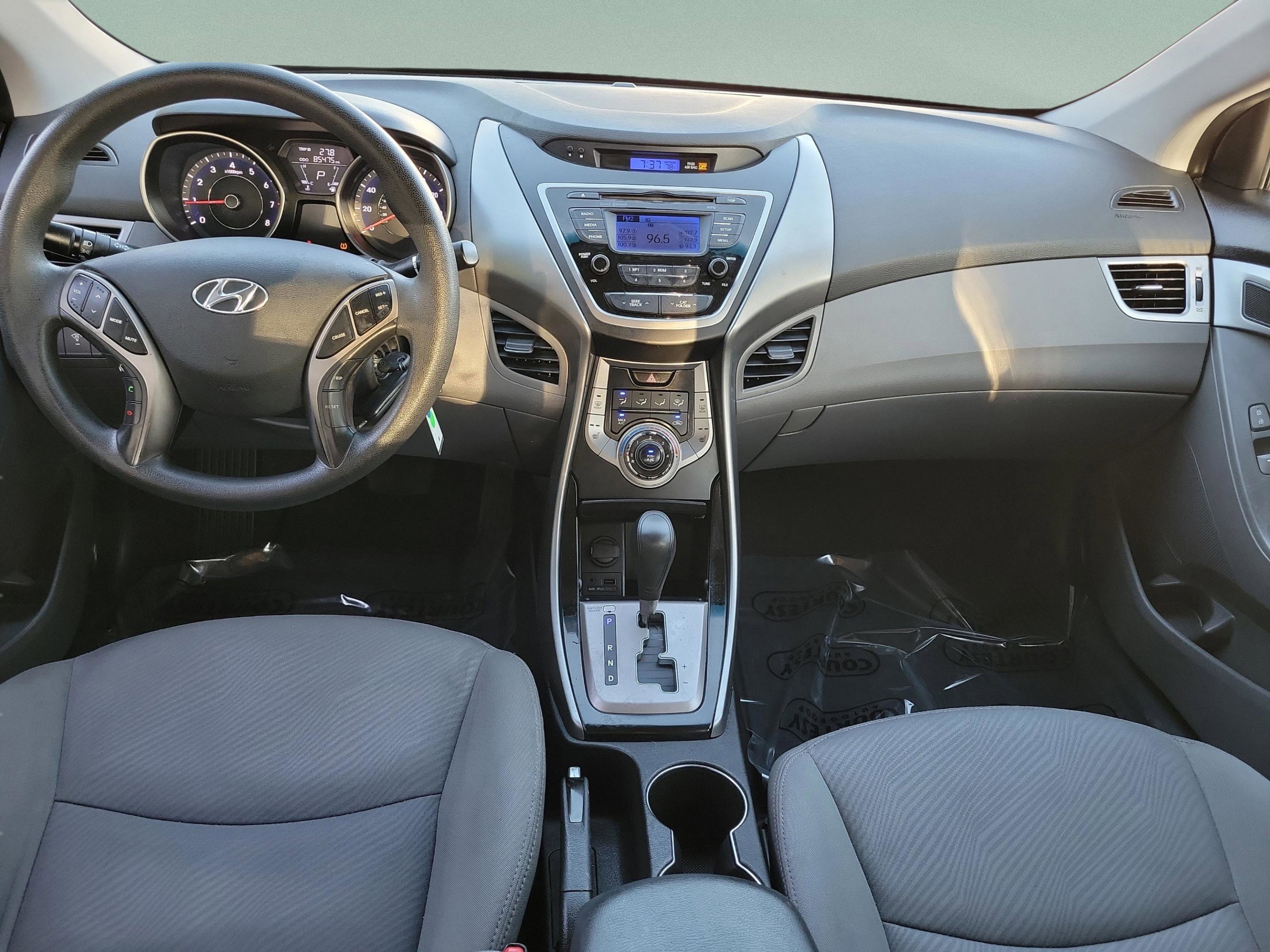 Used 2013 Hyundai Elantra GLS w/ Preferred Pkg FWD image 9