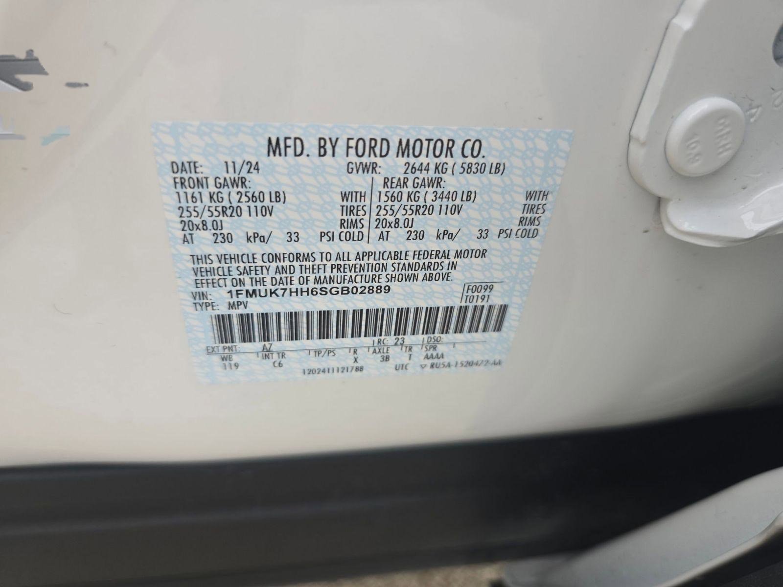 Used 2025 Ford Explorer Platinum image 19