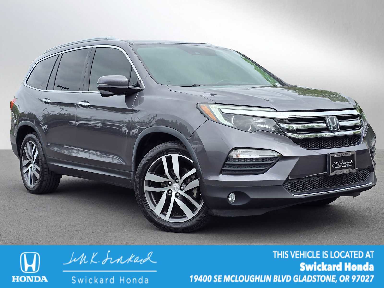 Used 2016 Honda Pilot Touring image 1