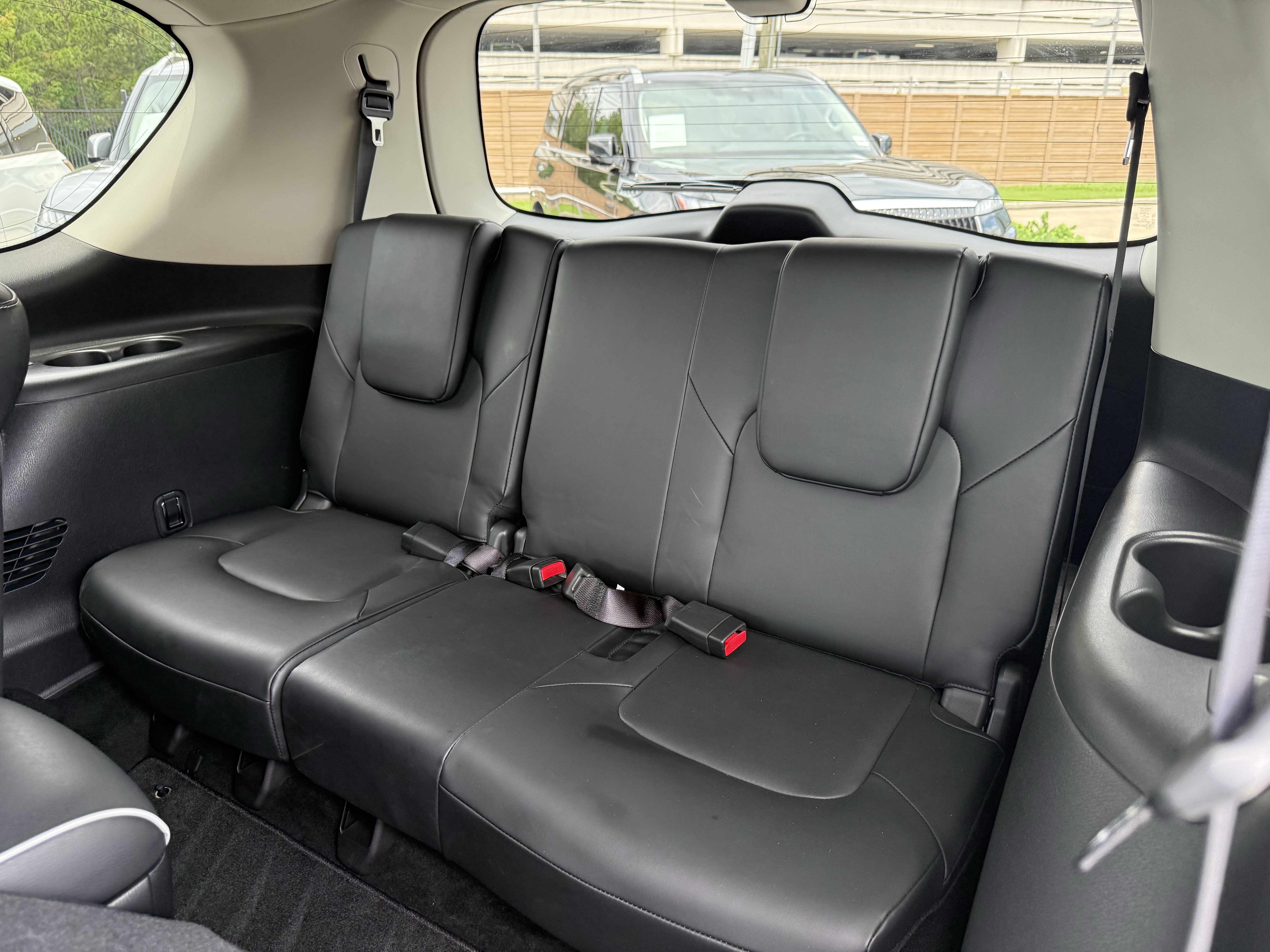 Certified 2024 INFINITI QX80 Premium Select w/ Cargo Package AWD/4WD image 17