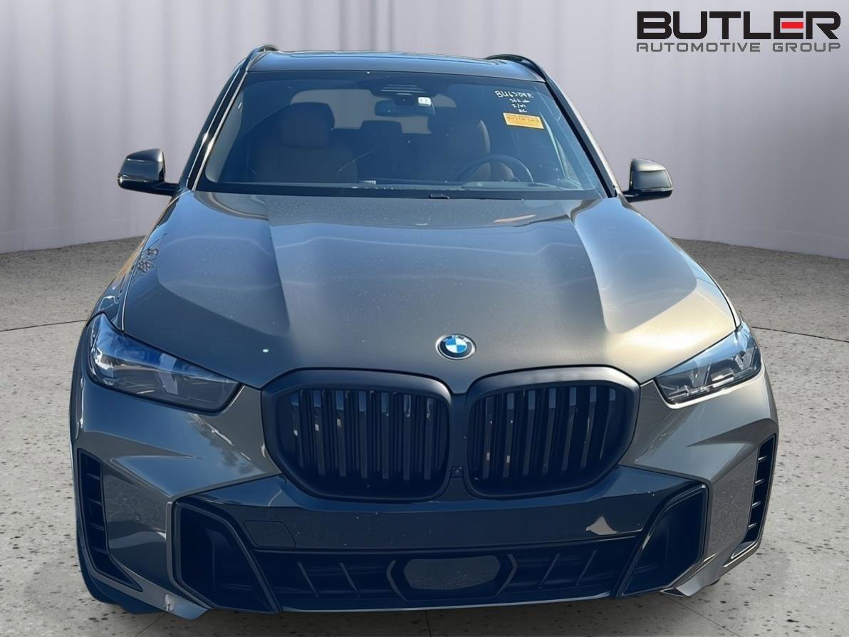 Used 2024 BMW X5 sDrive40i w/ M Sport Package image 4