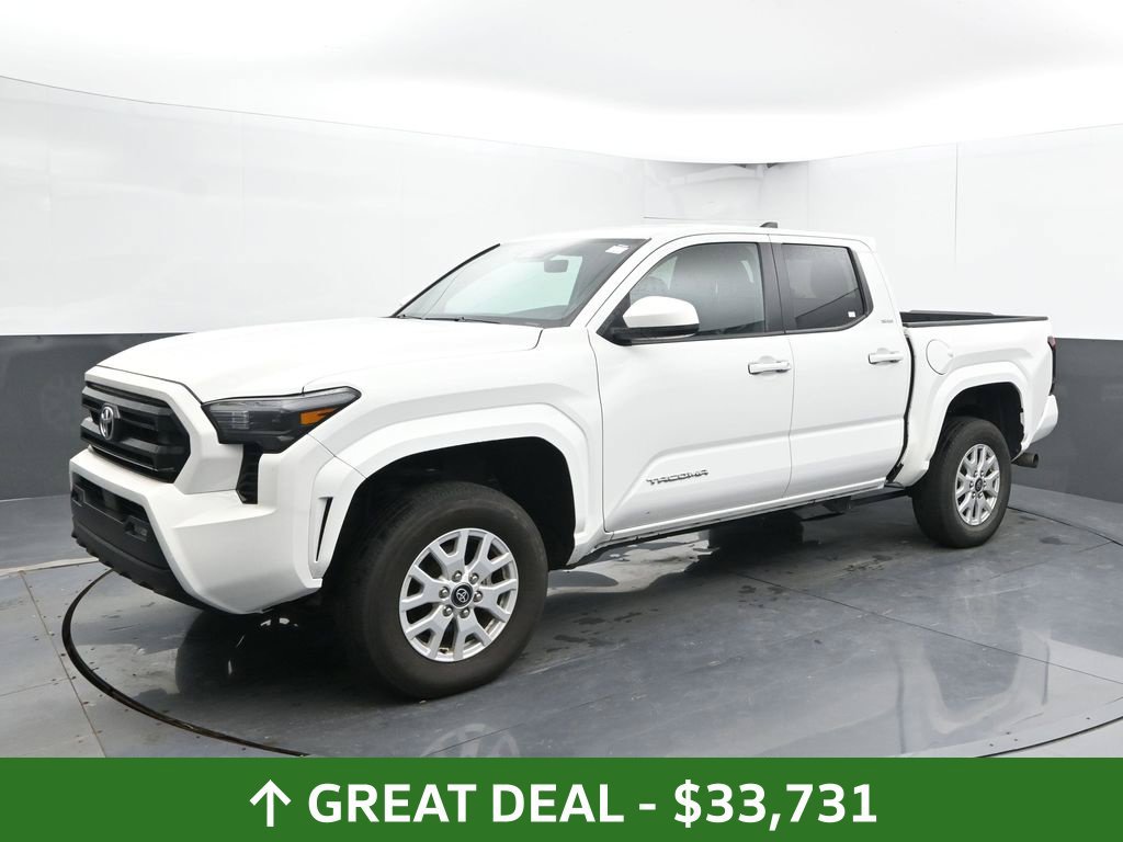 Used 2024 Toyota Tacoma SR5 AWD/4WD image 9