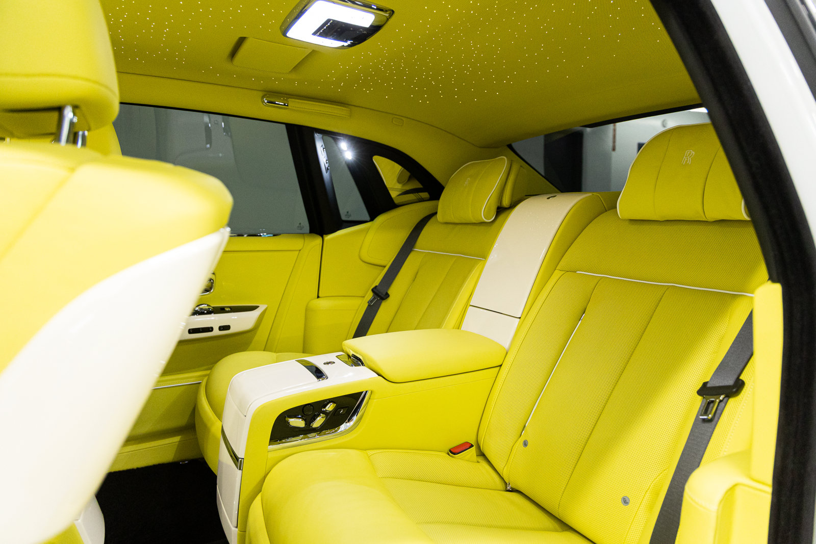Certified 2024 Rolls-Royce Phantom Sedan w/ The Phantom Package RWD image 55