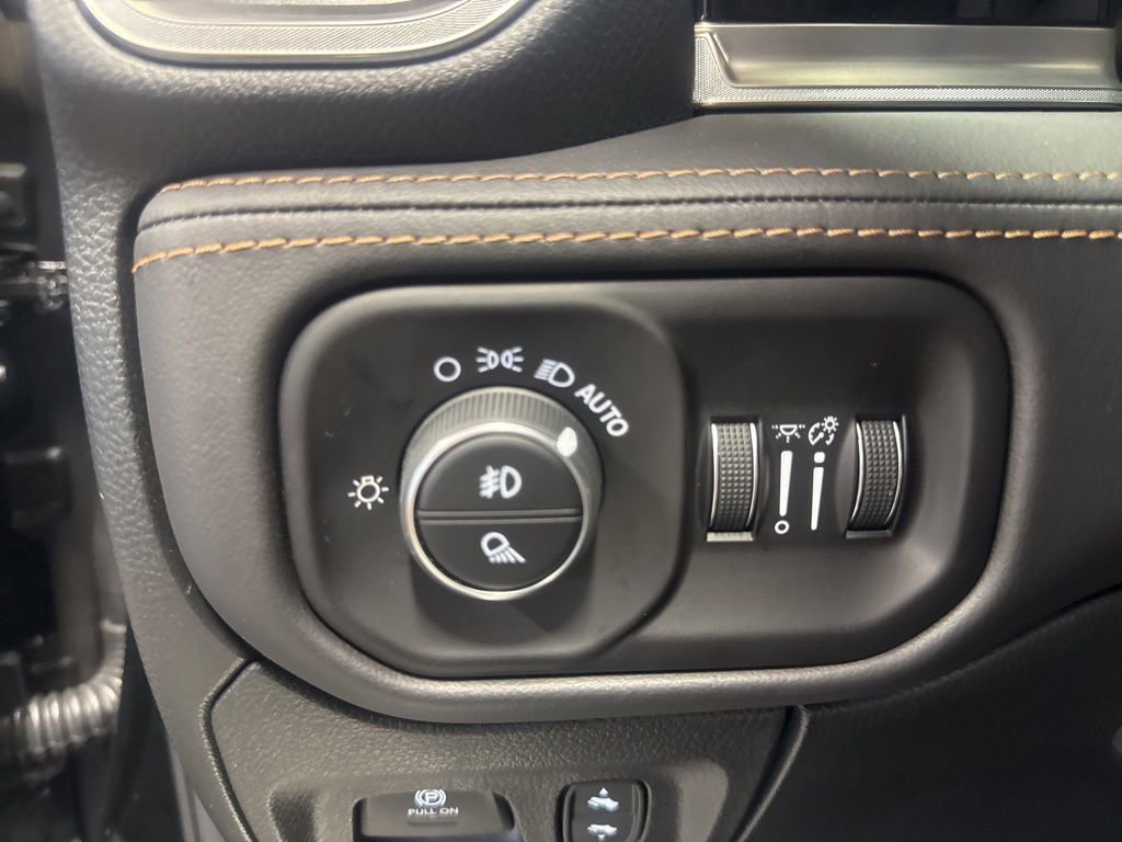 New 2026 RAM 1500 Tungsten w/ Trailer Tow Group image 15