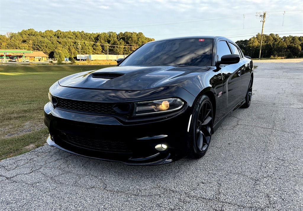 Used 2019 Dodge Charger Scat Pack image 1