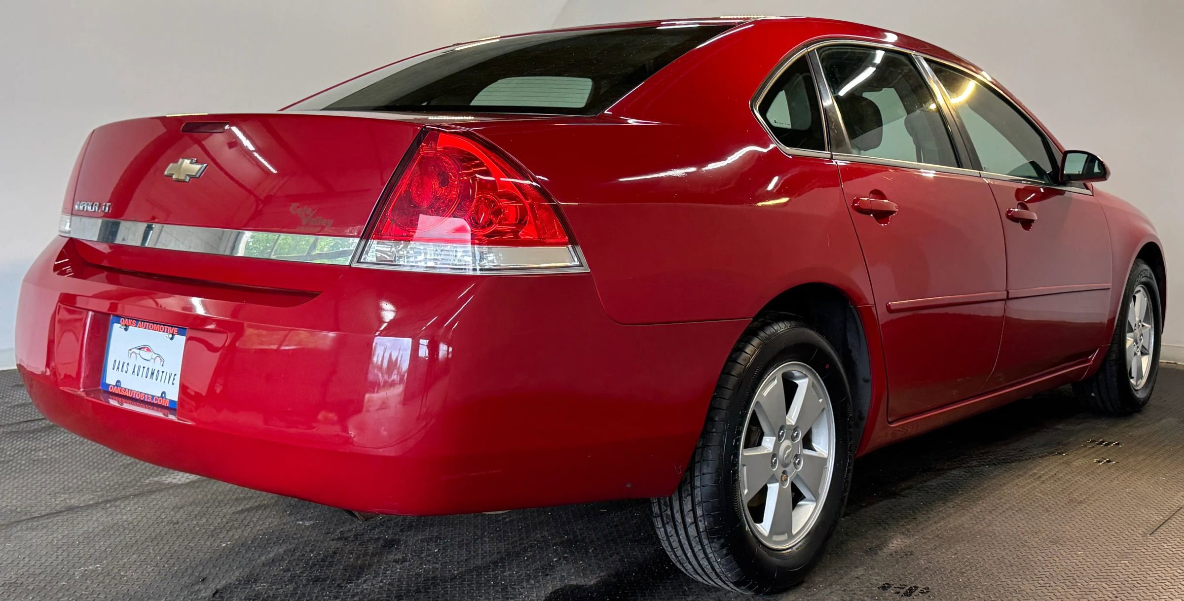 Used 2007 Chevrolet Impala LT w/ Preferred Equipment Group FWD image 6