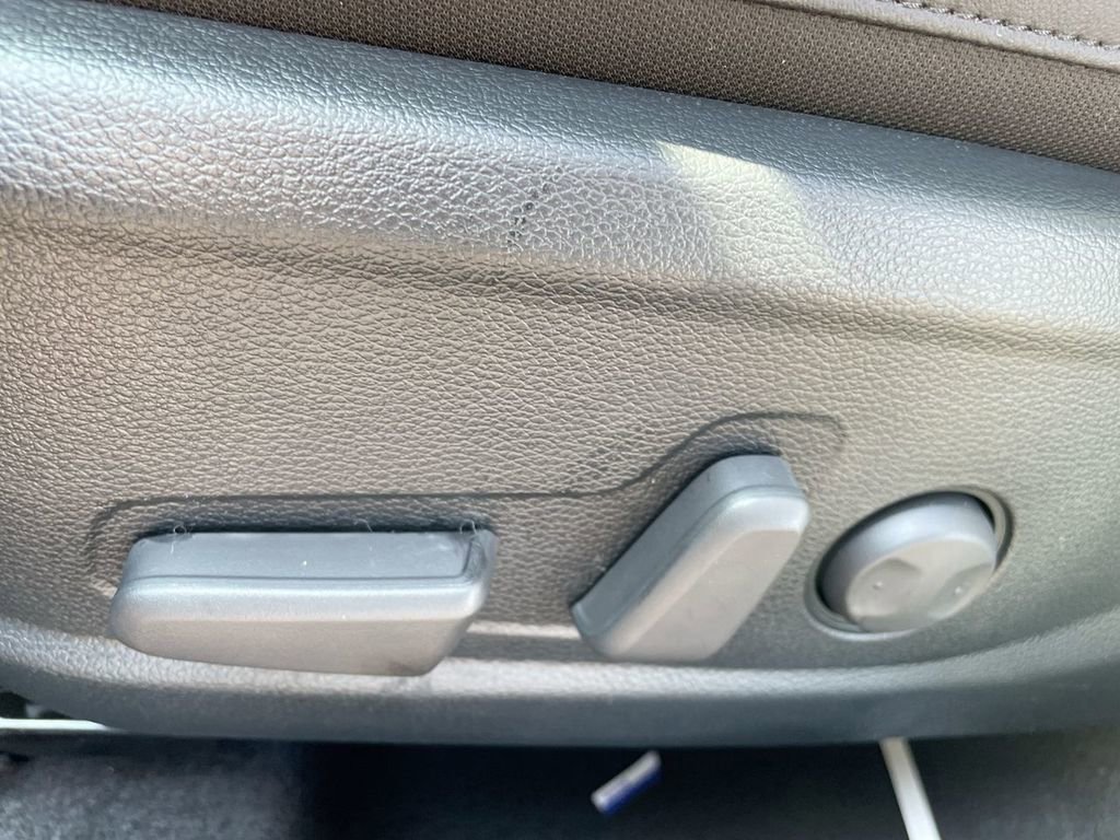 Used 2026 Kia Seltos EX image 38