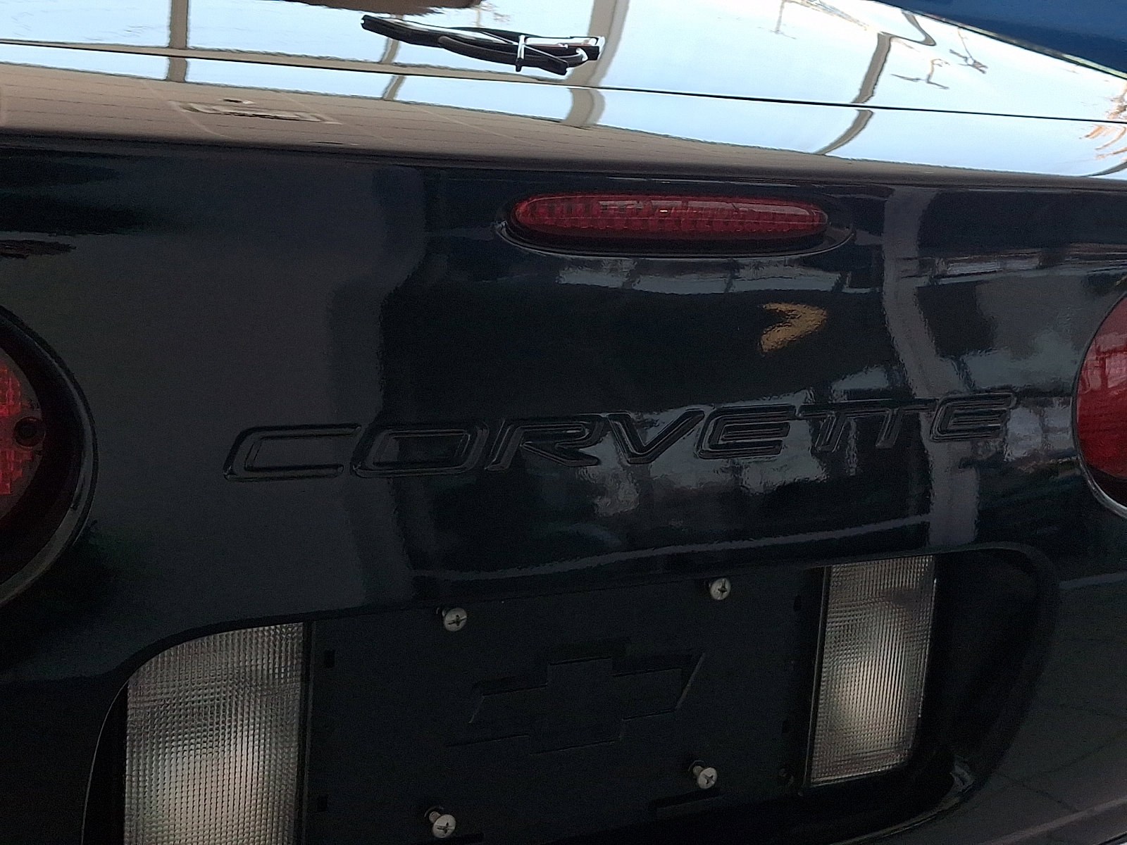 Used 2004 Chevrolet Corvette Convertible w/ Preferred Equipment Group image 32