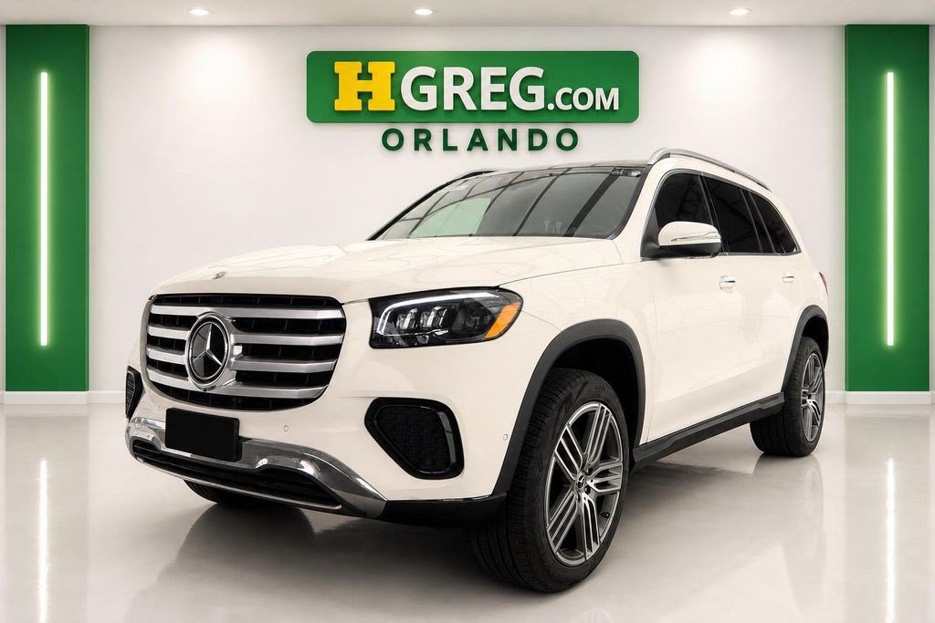 Used 2025 Mercedes-Benz GLS 450 4MATIC image 4
