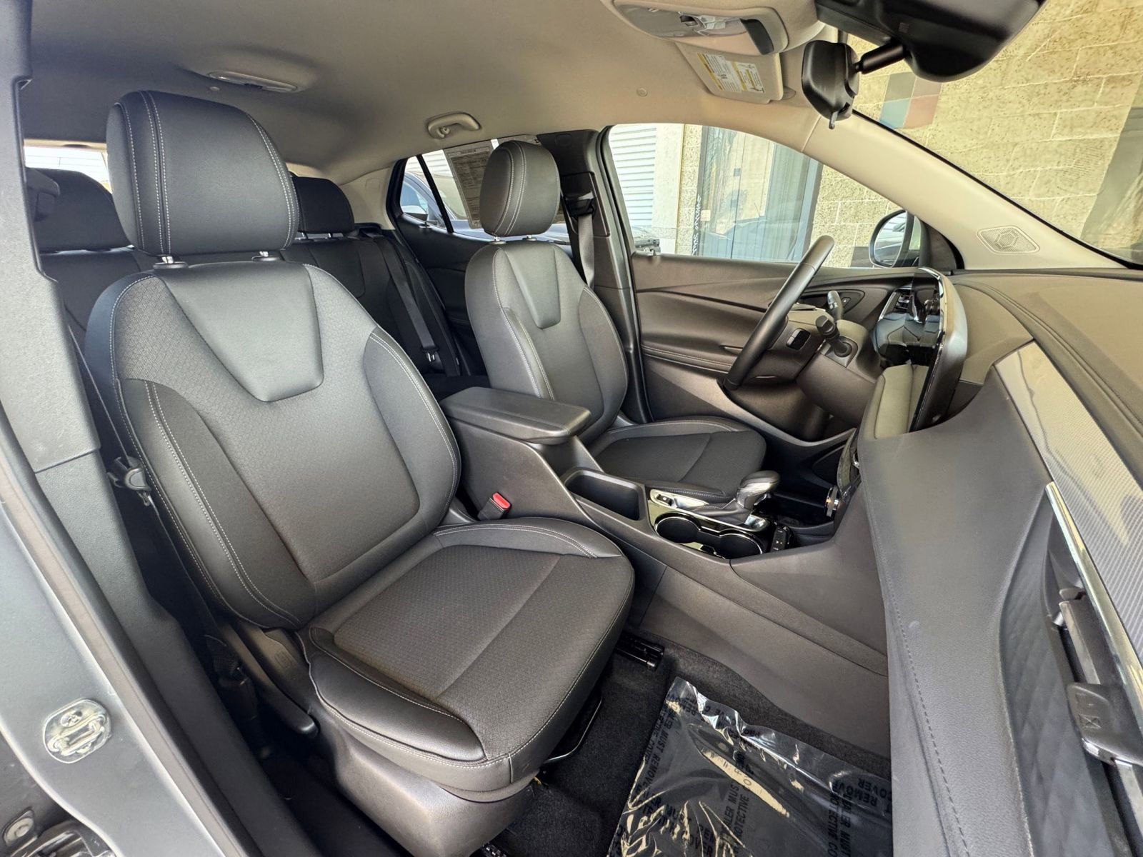 Used 2025 Buick Encore GX Preferred image 36