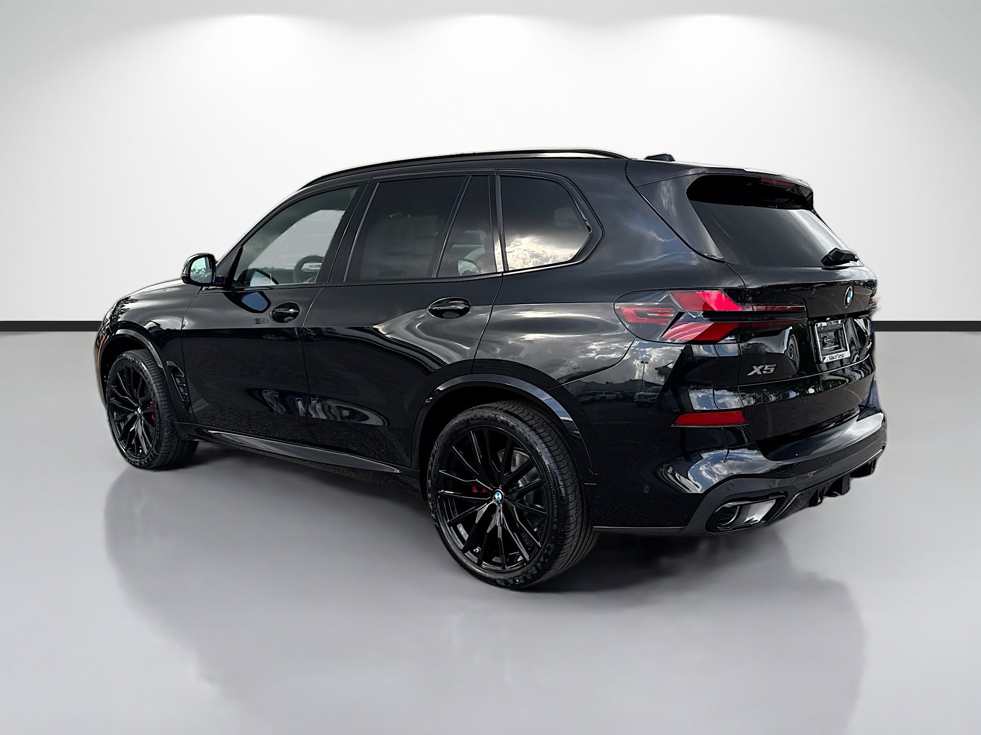 New 2026 BMW X5 xDrive40i w/ M Sport Package image 5