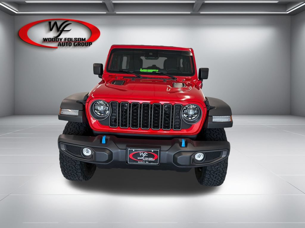 Used 2025 Jeep Wrangler Unlimited Rubicon 4xe w/ Convenience Group AWD/4WD image 2