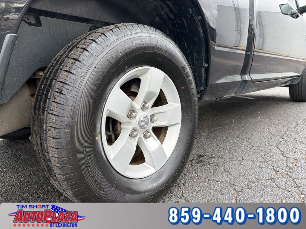 Used 2021 RAM 1500 Classic SLT image 30