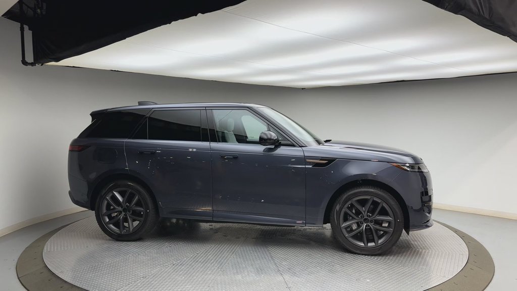 Certified 2026 Land Rover Range Rover Sport Dynamic SE AWD/4WD image 9