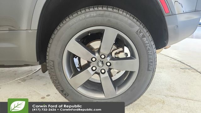 Used 2022 Land Rover Defender 110 S image 26