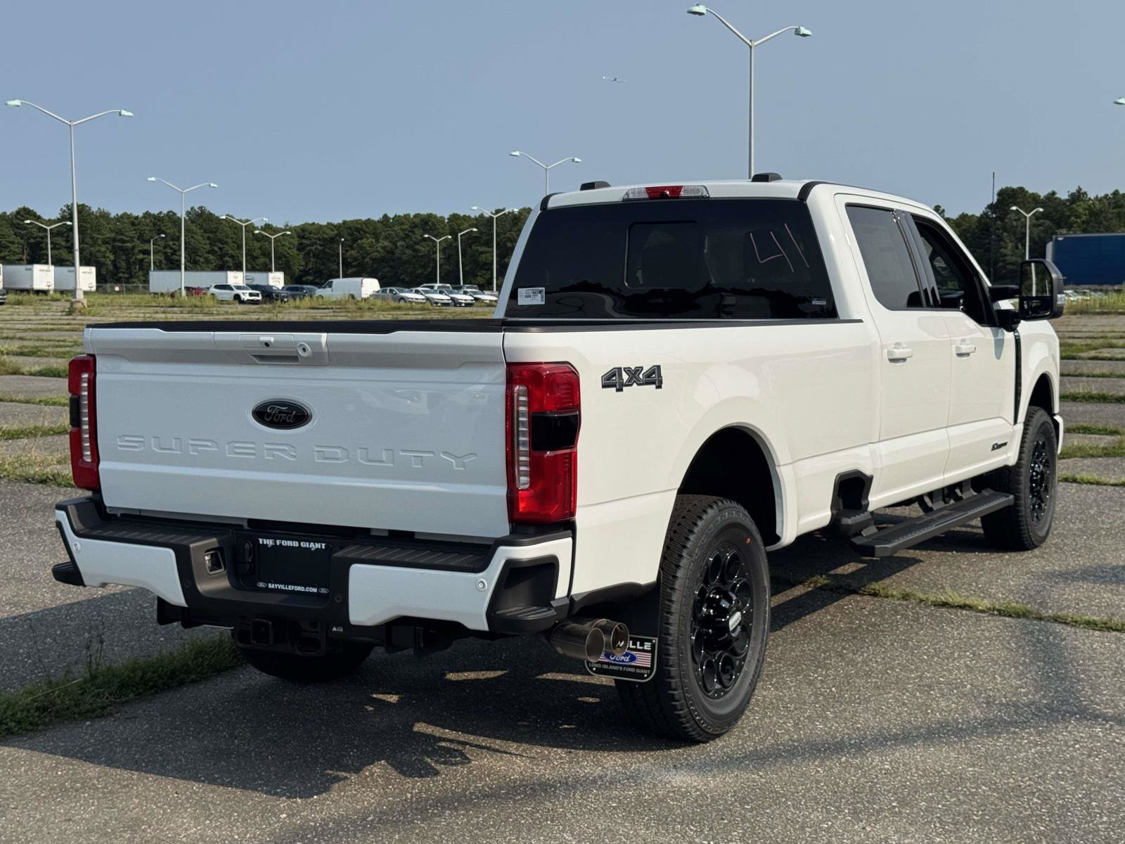 New 2026 Ford F250 Lariat w/ Black Appearance Package AWD/4WD image 9