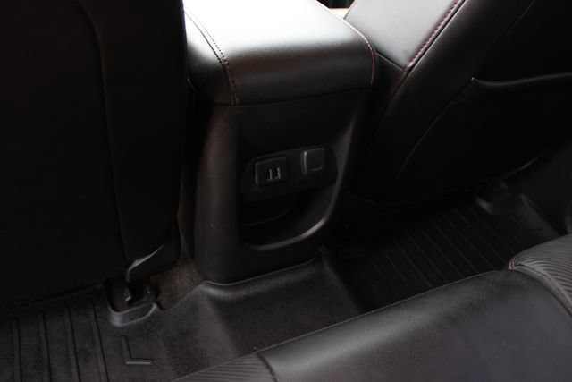 Used 2015 GMC Canyon SLE w/ All-Terrain Package AWD/4WD image 25