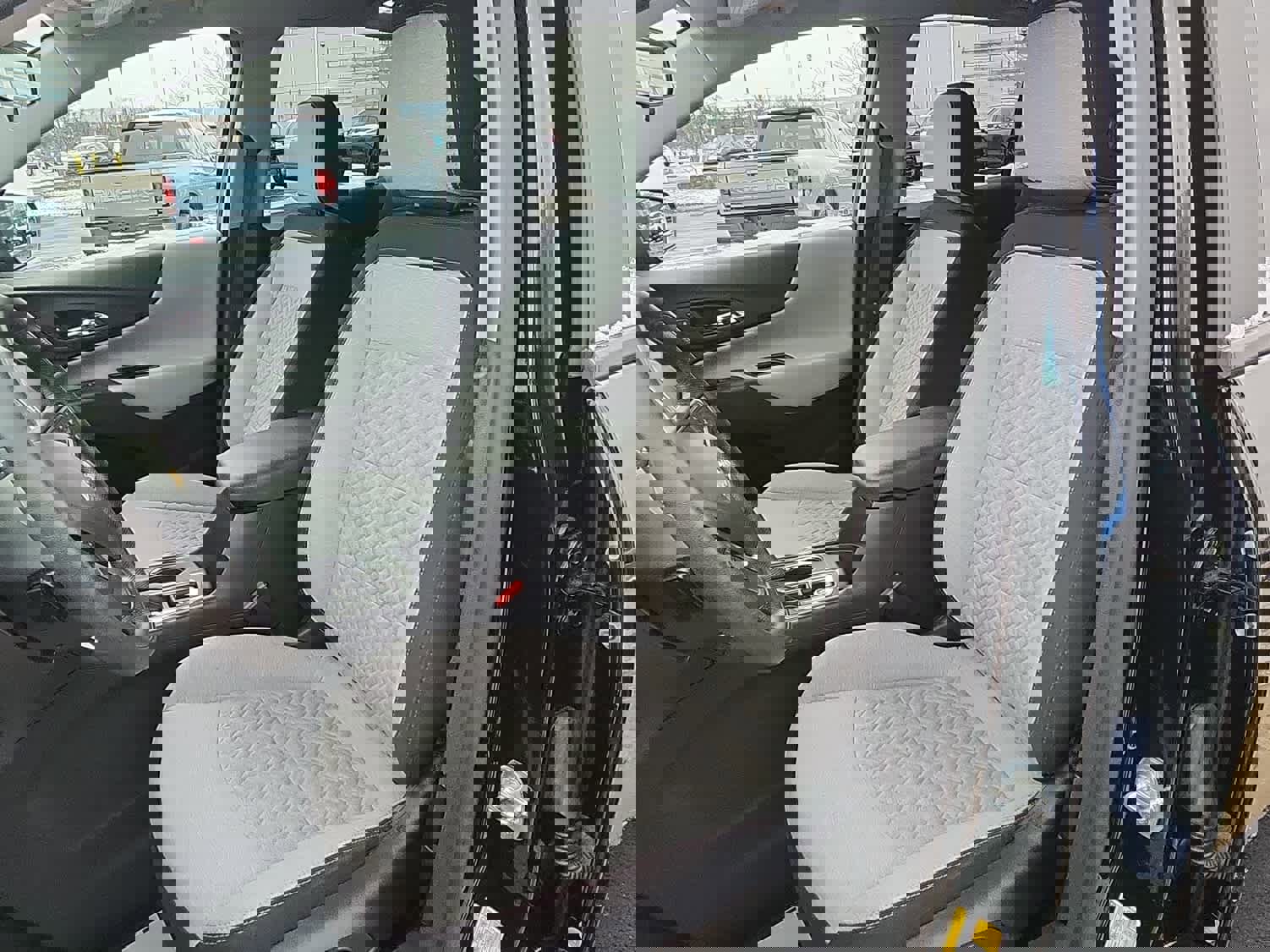 Used 2023 Chevrolet Equinox LS w/ LS Convenience Package image 19