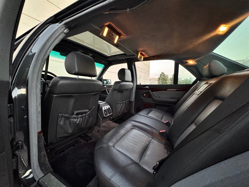 Used 1995 Mercedes-Benz S 600 Sedan image 24