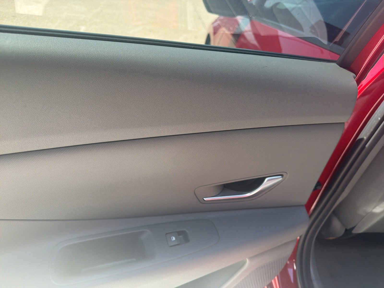 Used 2024 Hyundai Elantra SEL FWD image 11