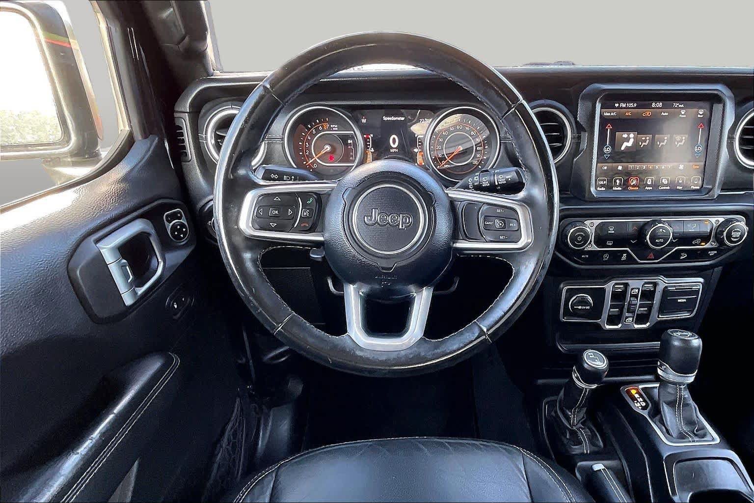 Used 2018 Jeep Wrangler Unlimited Sahara AWD/4WD image 5