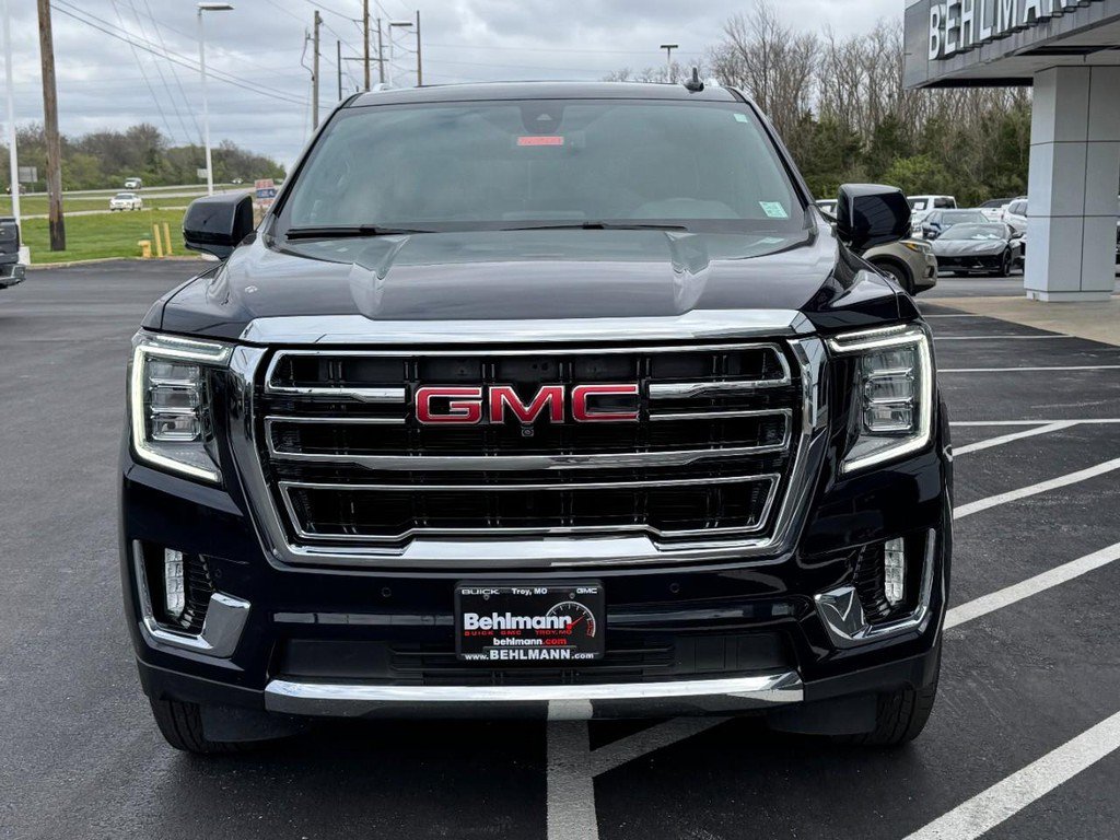 Used 2021 GMC Yukon SLT w/ SLT Premium Package image 13
