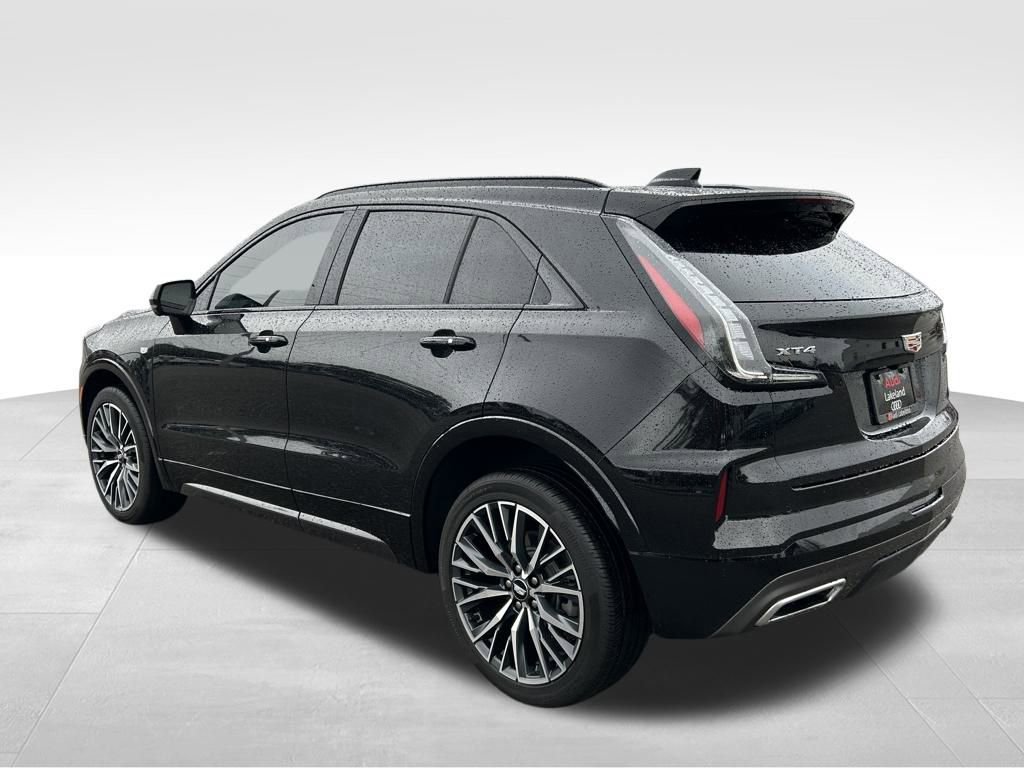 Used 2025 Cadillac XT4 Sport w/ Cold Weather Package image 3