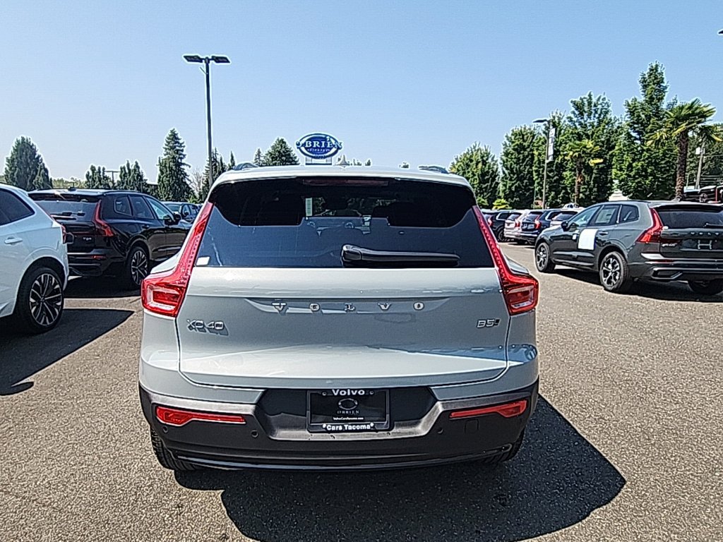 New 2026 Volvo XC40 B5 Ultra w/ Protection Package Premier AWD/4WD image 6
