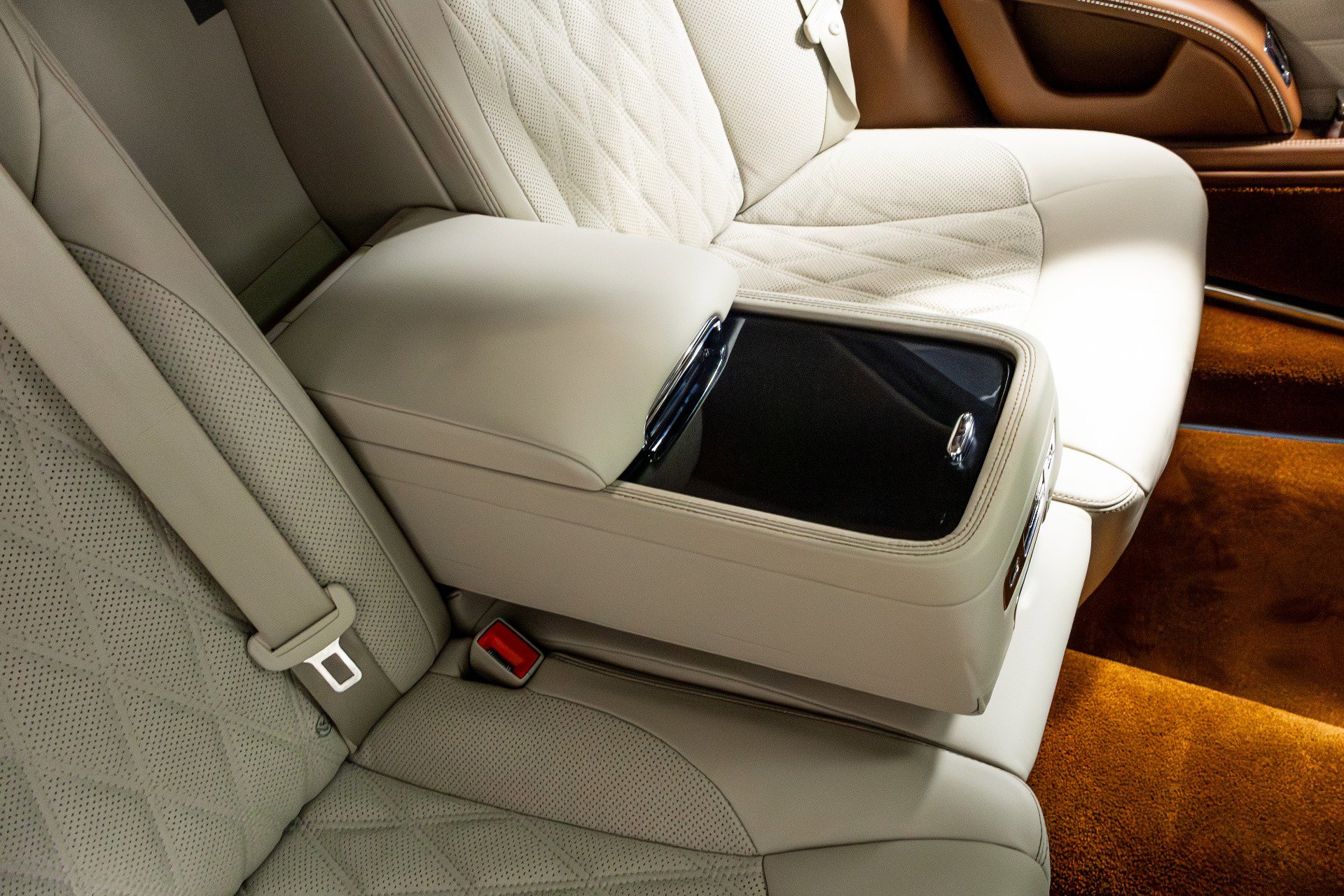 Used 2017 Bentley Mulsanne Speed image 31