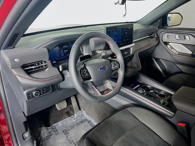 Used 2025 Ford Explorer ST image 10