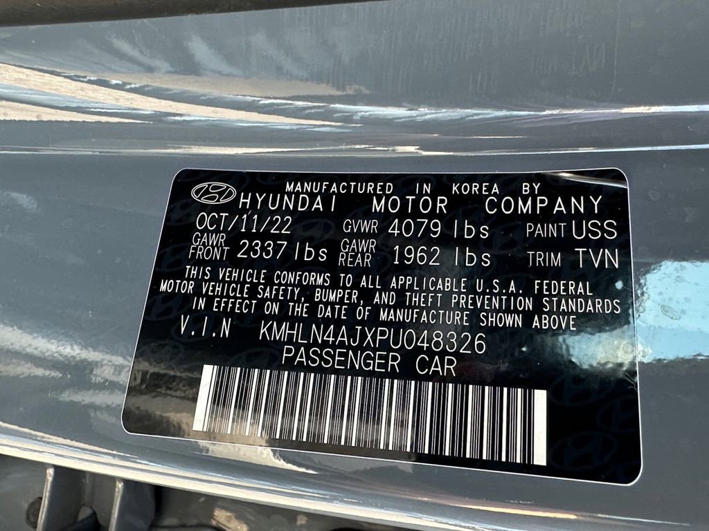 Used 2023 Hyundai Elantra Limited FWD image 17