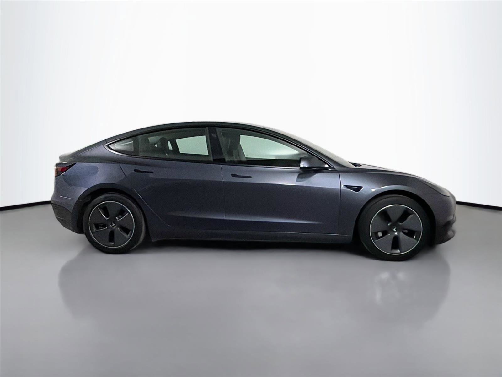 Used 2021 Tesla Model 3 Standard Range Plus RWD image 4