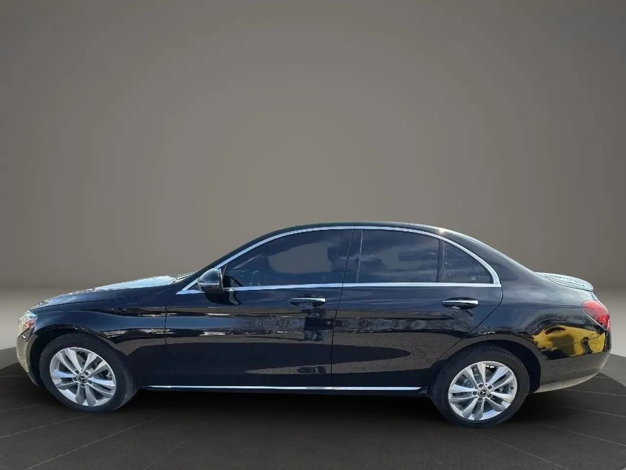 Used 2019 Mercedes-Benz C 300 4MATIC Sedan image 8