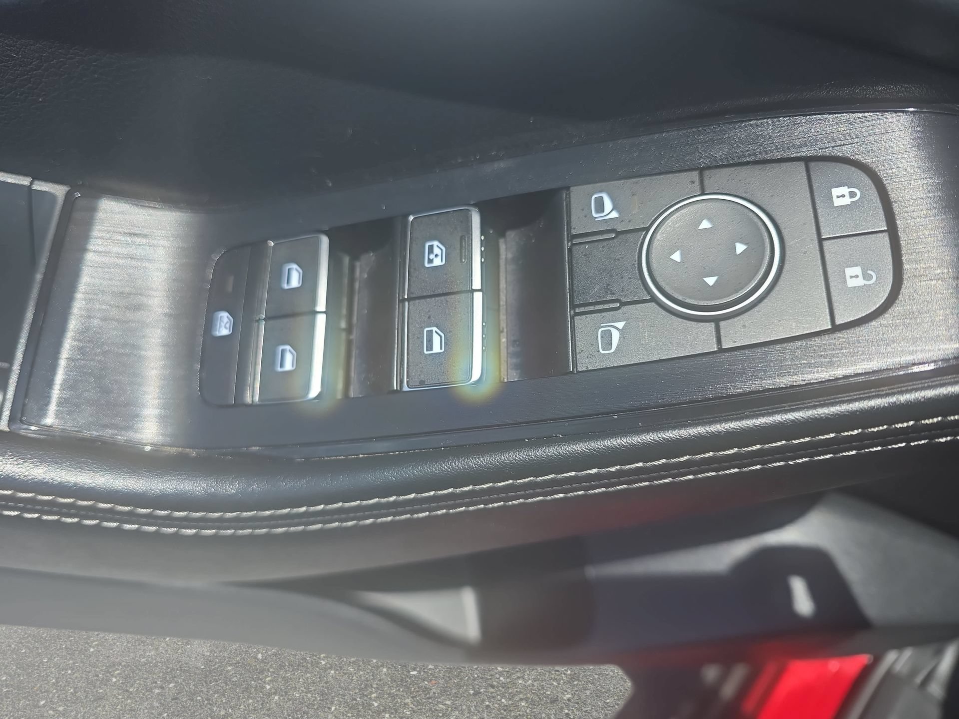 Used 2023 Nissan Rogue Platinum FWD image 27