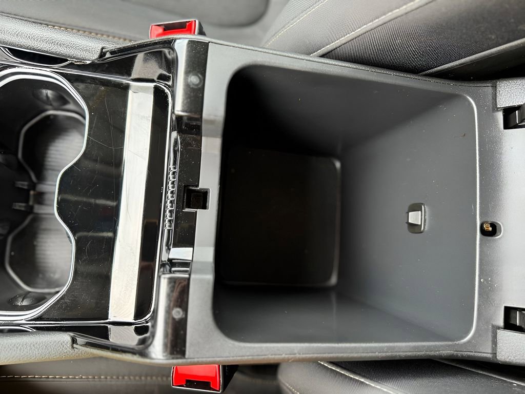 Used 2023 Jeep Grand Cherokee Laredo image 25