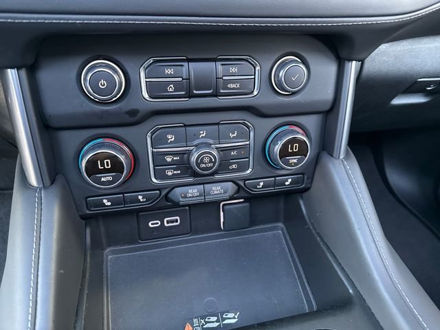 Certified 2023 Chevrolet Tahoe Z71 w/ Luxury Package AWD/4WD image 18