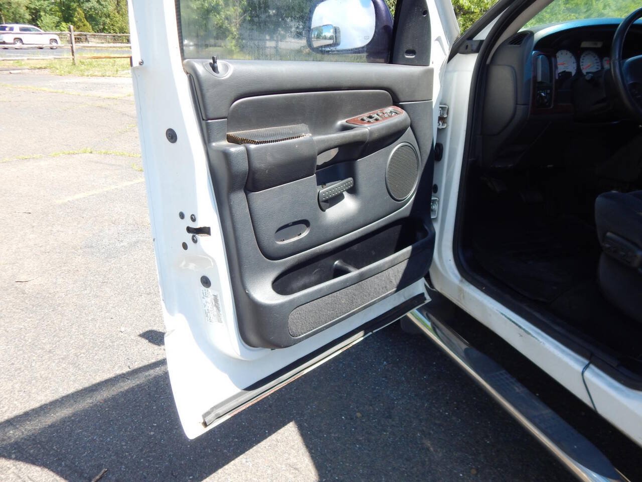 Used 2002 Dodge Ram 1500 Truck 2WD Quad Cab image 9