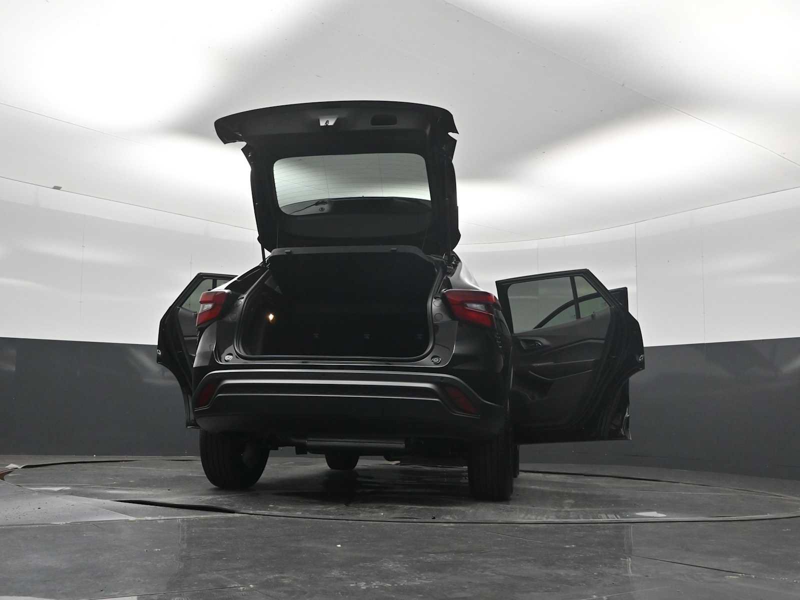 New 2026 Chevrolet Trax LT w/ Driver Confidence Package FWD image 30
