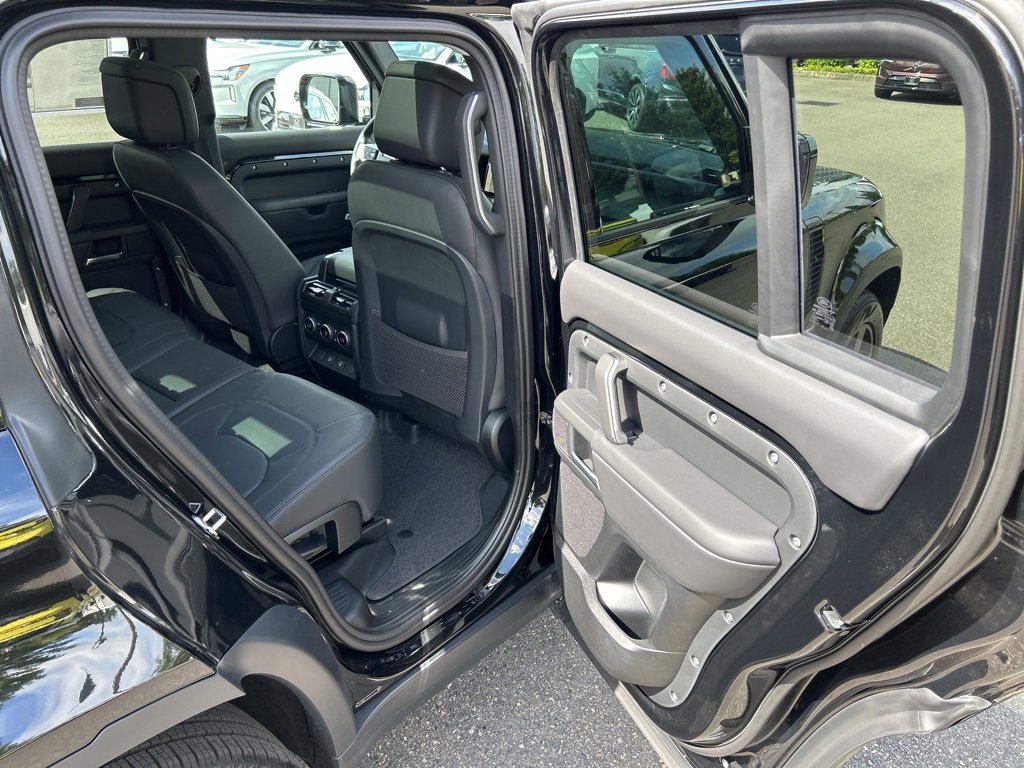 New 2025 Land Rover Defender 130 S image 17