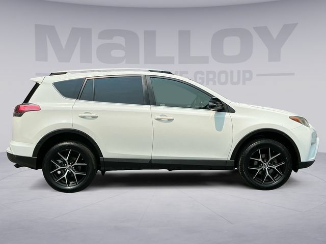Used 2018 Toyota RAV4 SE AWD/4WD image 6